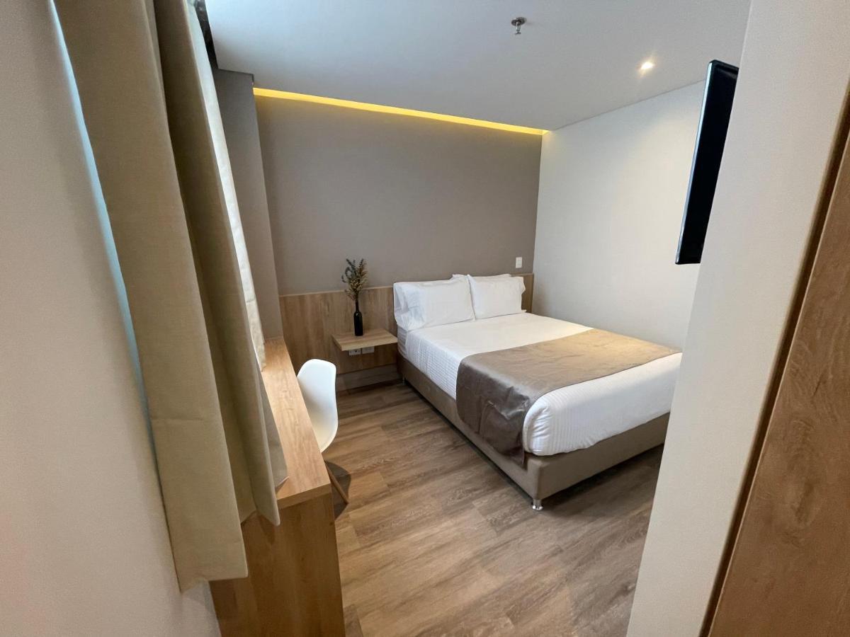 Em Hotel Corferias Embajada Americana Богота Экстерьер фото