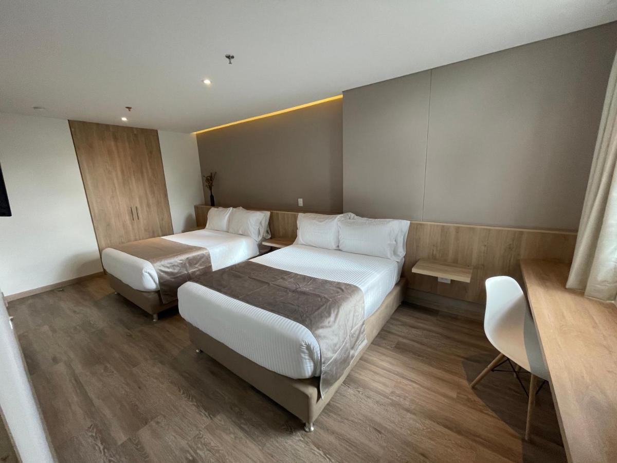 Em Hotel Corferias Embajada Americana Богота Экстерьер фото