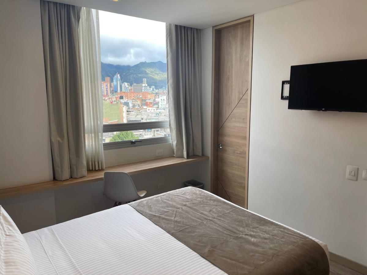 Em Hotel Corferias Embajada Americana Богота Экстерьер фото