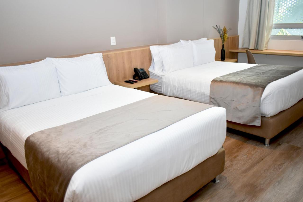 Em Hotel Corferias Embajada Americana Богота Экстерьер фото