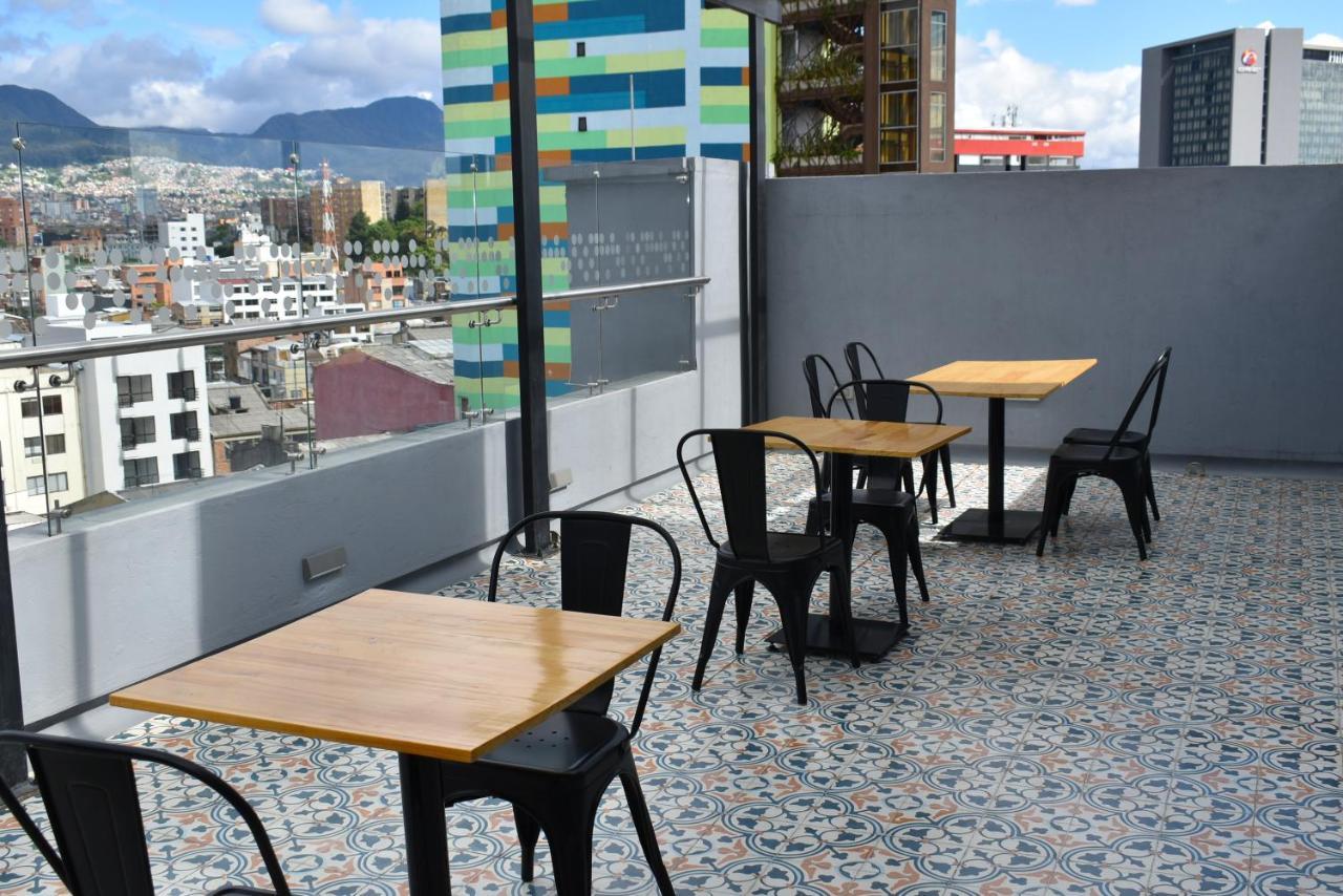 Em Hotel Corferias Embajada Americana Богота Экстерьер фото