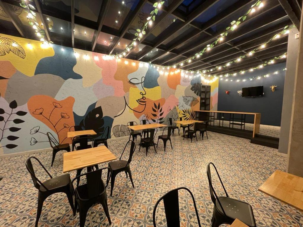 Em Hotel Corferias Embajada Americana Богота Экстерьер фото