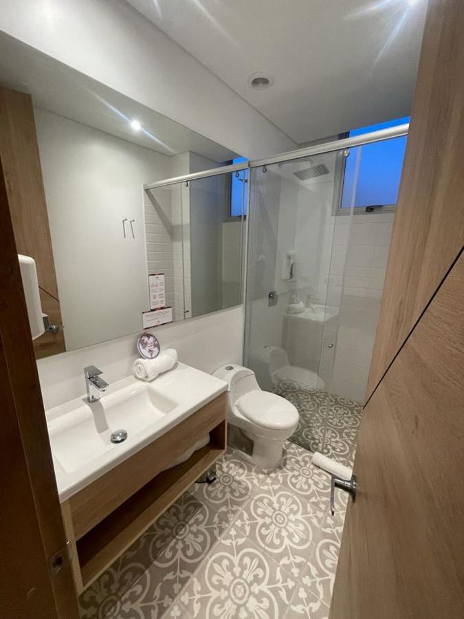 Em Hotel Corferias Embajada Americana Богота Экстерьер фото